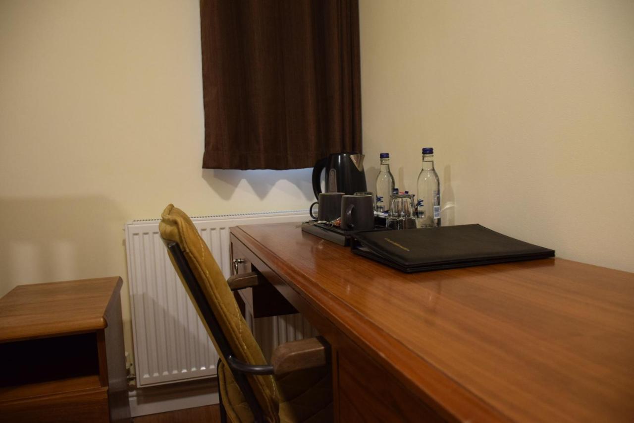 Bed and Breakfast The Bell And Bottle Maidenhead Exteriér fotografie